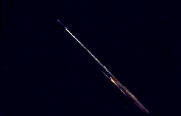 «الفلك الدولي» يتوقع سقوط قمر صناعي ثانٍ يشاهده سكان الخليج.. غدًا