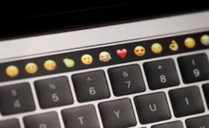 “آبل” تكشف عن الرموز التعبيرية في iOS 11