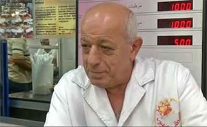 بالفيديو.. خلاف بين شقيقين متخاصمين من نوع ظريف