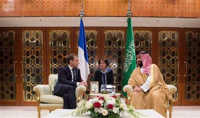 ماكرون يبحث مع ولي العهد السعودي مستجدات الأوضاع في منطقة الشرق الأوسط