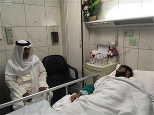 الفريق محمد اليوسف اطمأن على «الشمري» بعد إصابته بطلق ناري