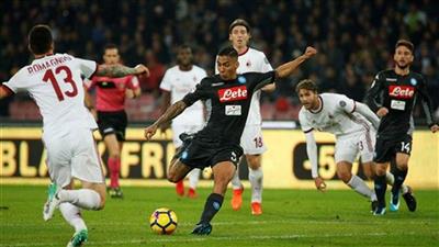 نابولي يعمق جراح ميلان في الدوري الإيطالي