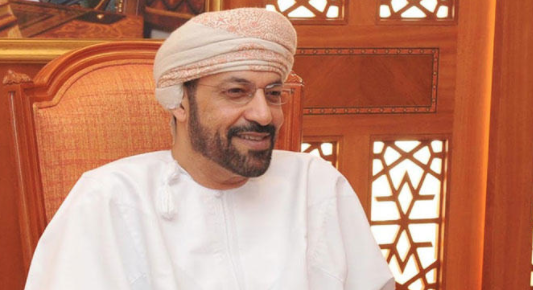 وزير الداخلية العماني يلتقي أمير قطر