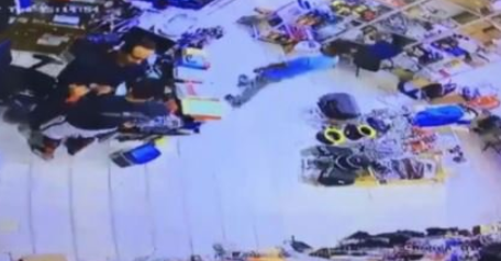 القبض على مواطن آخر في قضية الاعتداء على الوافد المصري