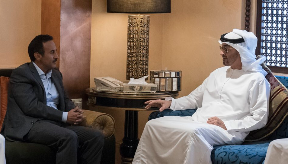 صورة | محمد بن زايد يعزي نجل علي عبدالله صالح في أبوظبي