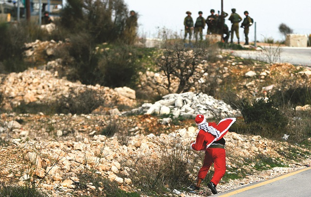 فلسطين تواجه الفيتو الأمريكي: تأميم «القضية»