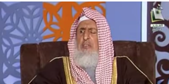 فيديو | مفتي #السعودية يفتي بحرمة إنشاء دور السينما