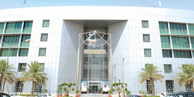 نقابة العاملين في هيئة الصناعة تطالب بالتأمين الصحي وبتثبيت مدير الهيئة