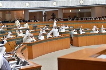«جلسة الرياضة».. تهديدات نيابية باستجواب الروضان إذا لم يُرفع الإيقاف