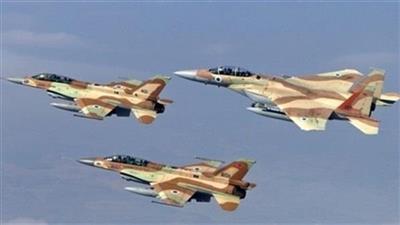 طيران مجهول يقصف مواقع الثوري الإيراني جنوب حلب السورية