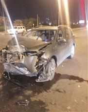 دورية نجدة تصطدم بمركبة تقودها مواطنة في الجهراء