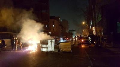 انتفاضة إيران تتوسع.. دعوات للتظاهر بـ 70 مدينة اليوم