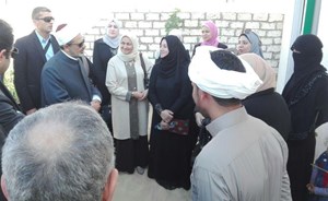 هدية الأزهر لمن فقدت زوجها و12 ابنا وحفيدا بمجزرة سيناء