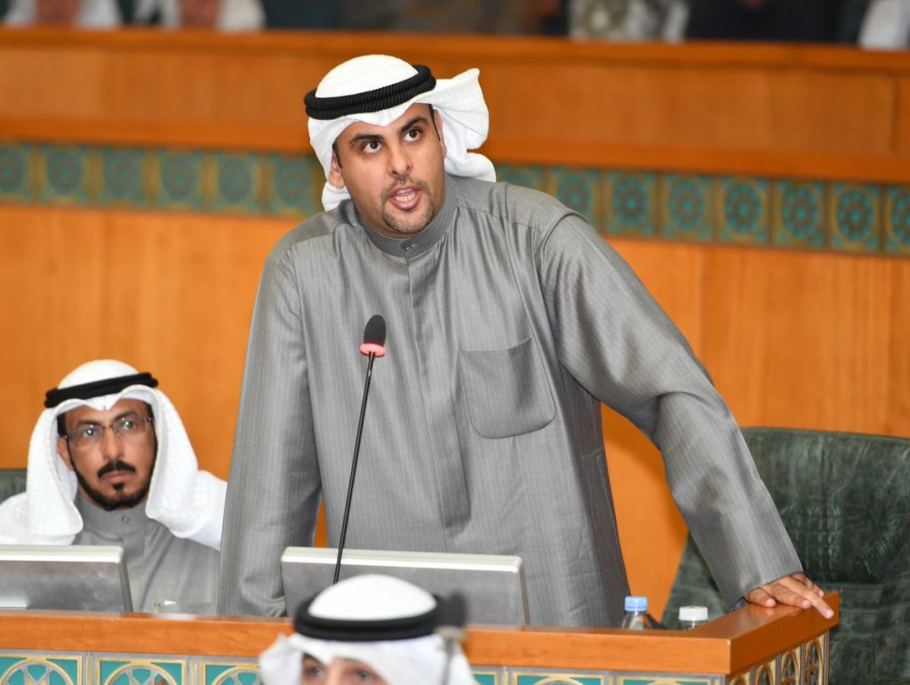 يوسف الفضالة: واضح أن رئيس الوزراء سلّم «الخيط والمخيط» لرئيس مجلس الأمة