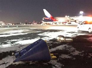 #عاجل..تصادم طائرة كويتية بأخرى على مدرج مطار «جي اف كي» بنيويورك