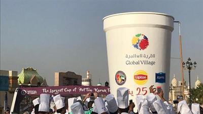 دبي تدخل موسوعة «غينيس» بأكبر «كوب شاي» ساخن