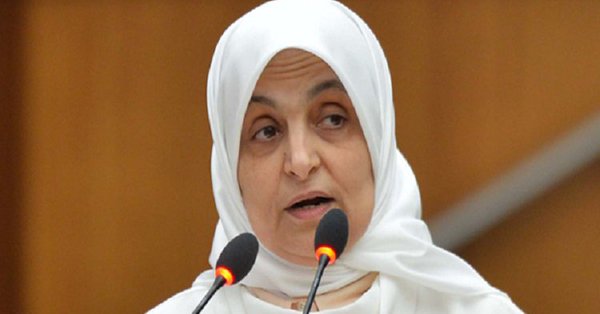 #عاجل…بالصور: 3 نواب يقدمون صحيفة استجواب وزيرة الشؤون..