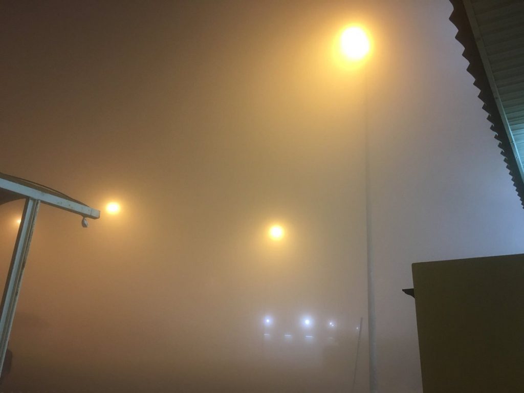 الإطفاء تحذر المواطنين من الضباب