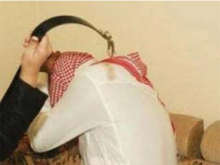 مواطن يطلب من المحكمة تطليقه … زوجته تضربه