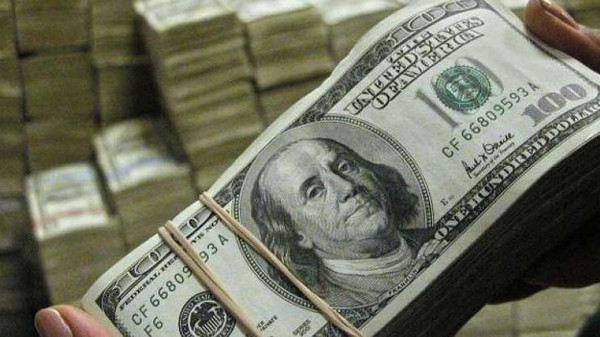 الكويتيون اقترضوا 158 مليون دولار في يناير