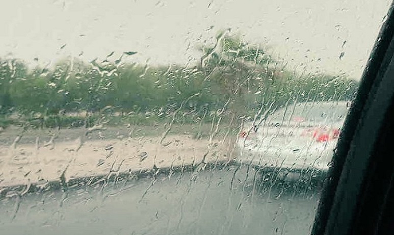 كمية الأمطار تزداد في مطار الكويت