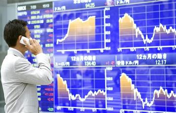 الدولار الأمريكي يهبط في سوق طوكيو لأدنى مستوى له منذ خمسة أشهر