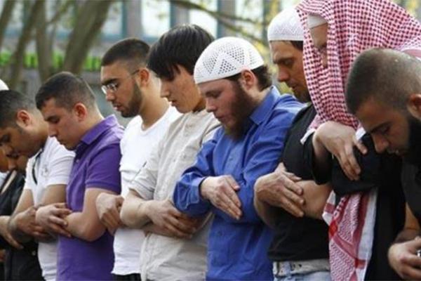 #مصري يبتكر تطبيقًا مجانيًّا لحشد الناس في #صلاة_الميت