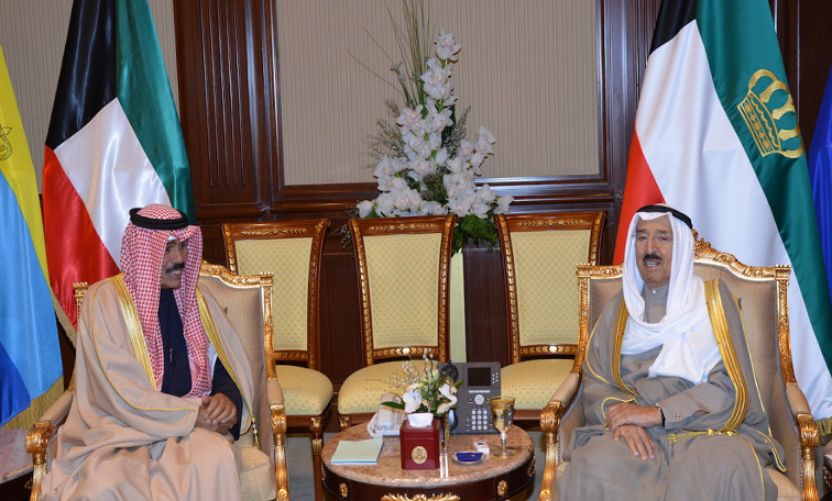 سمو الأمير يستقبل سمو ولي العهد وسمو الشيخ ناصر المحمد