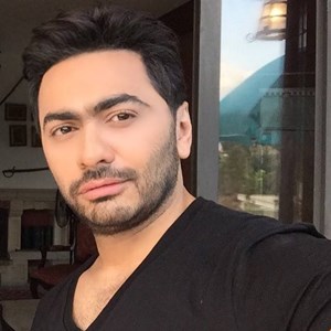 تامر حسني غاضباً: “خسيت وبانت عظام وجهي”