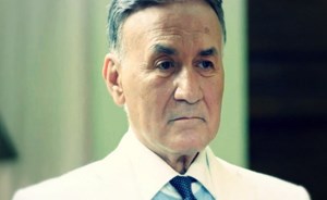 عزت أبو عوف عن حرق افلامه : وصية ايه وقرف ايه