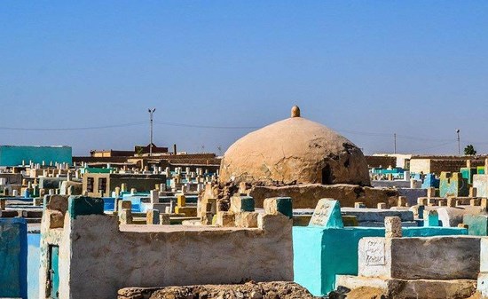 هل سمعت عن بقيع مصر؟ شاهد المدينة الرومانية التي فتحها عمرو بن العاص وبها رفات مئات الصحابة