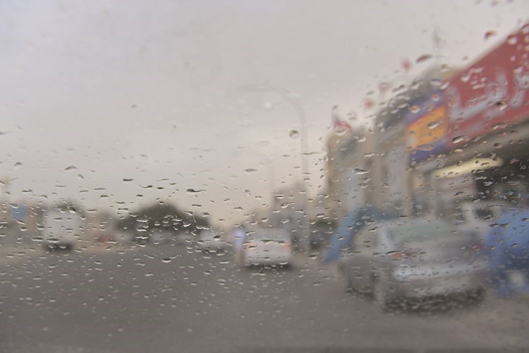 المرزوق: مطر وغبار من السبت حتى الثلاثاء