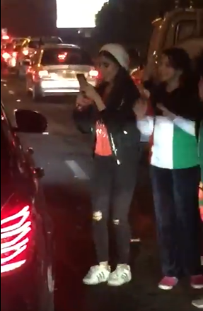 فيديو جديد| سمو الأمير يشارك الشعب بالاحتفالات الوطنية .. وسعادة كبيرة من المواطنين في شارع الخليج
