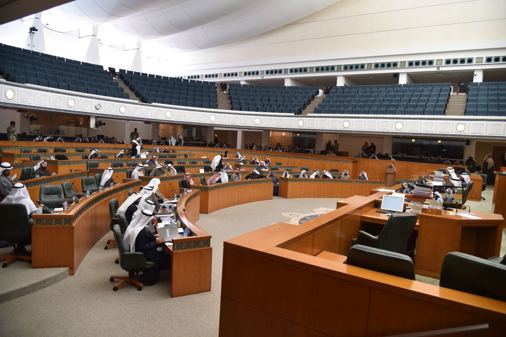 #مجلس_الأمة يقر إغلاق باب النقاش في #مصروفات_الضيافية في #الداخلية بموافقة 25 نائبًا واعتراض 23