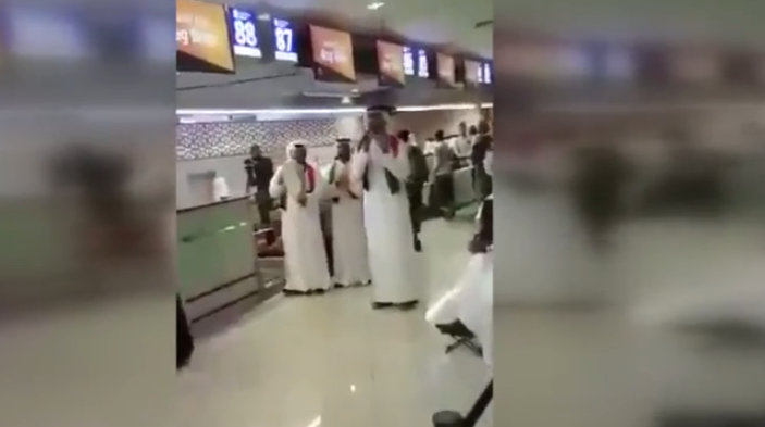 بالفيديو…مطار أبو ظبي يحتفل بالأعياد الوطنية الكويتية