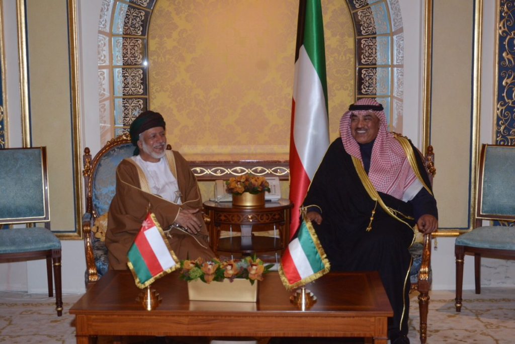 صباح الخالد بحث مع نظيره العماني آخر المستجدات الإقليمية والدولية