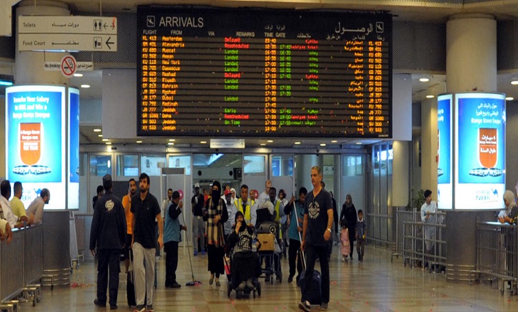 “مدير الهجرة بالإنابة” يكشف حقيقة منع السوريين من دخول البلاد