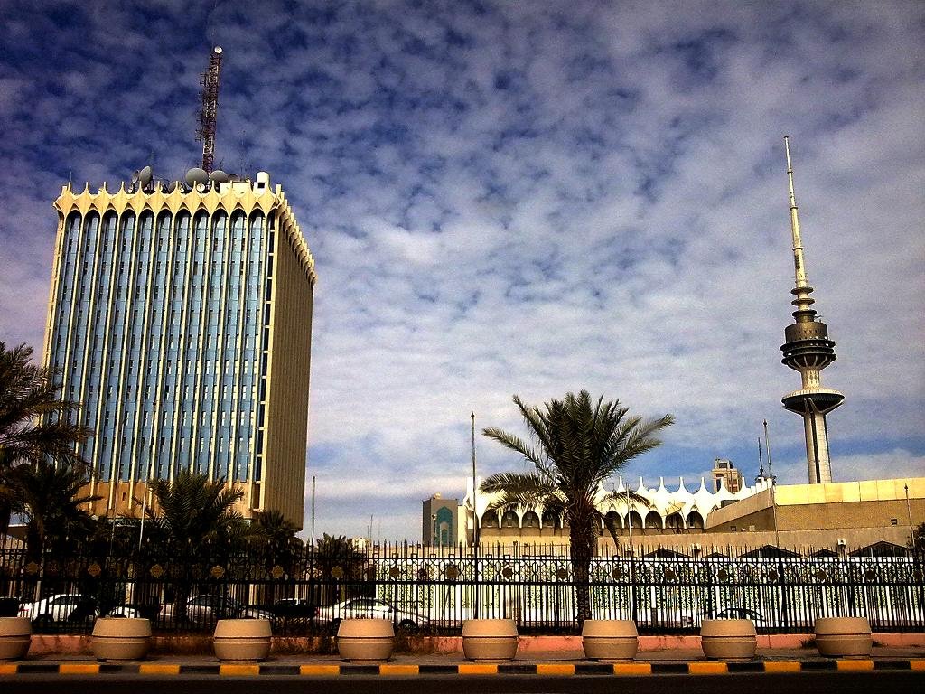 «الإعلام»: «الأعمال الممتازة» في أبريل