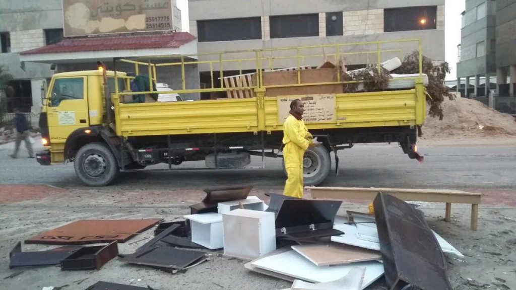 رفع 1835 متر مكعب من المخلفات في مبارك الكبير