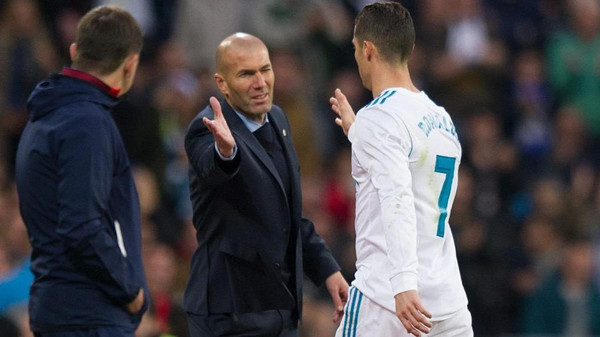 زيدان: أريد البقاء فترة أطول مدرباً لريال مدريد