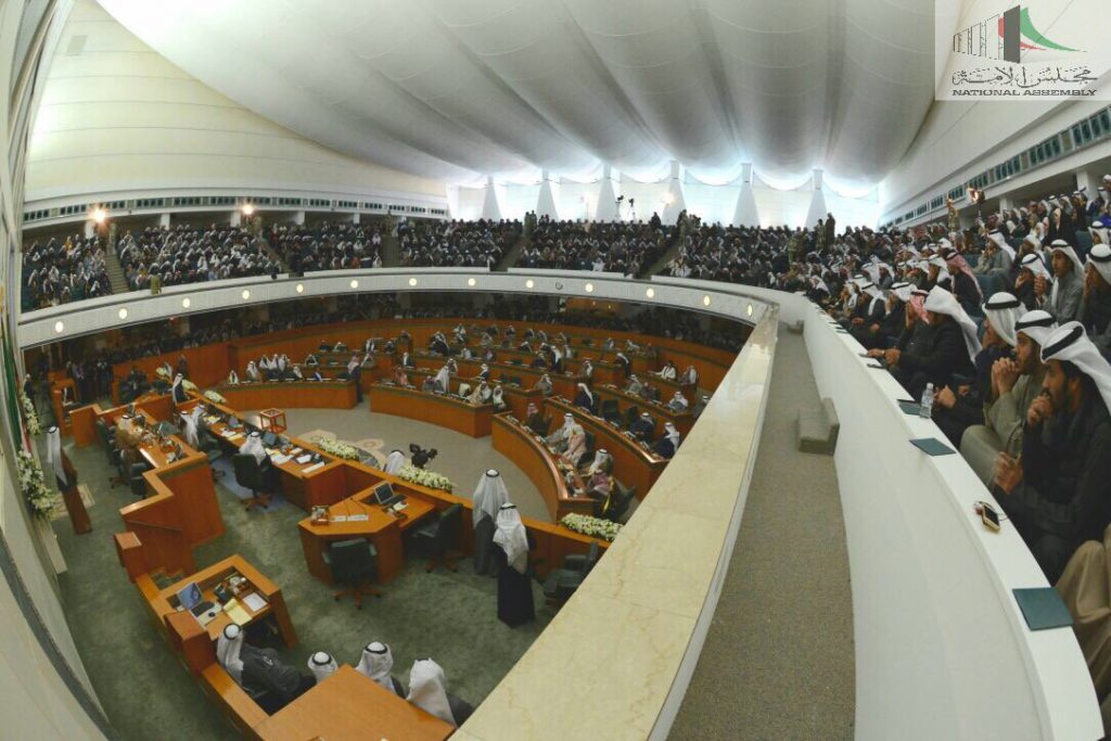 هل تقدم #الحكومة ميزانية واقعية لتفادي التصويت السياسي على #حساب_العهد ؟