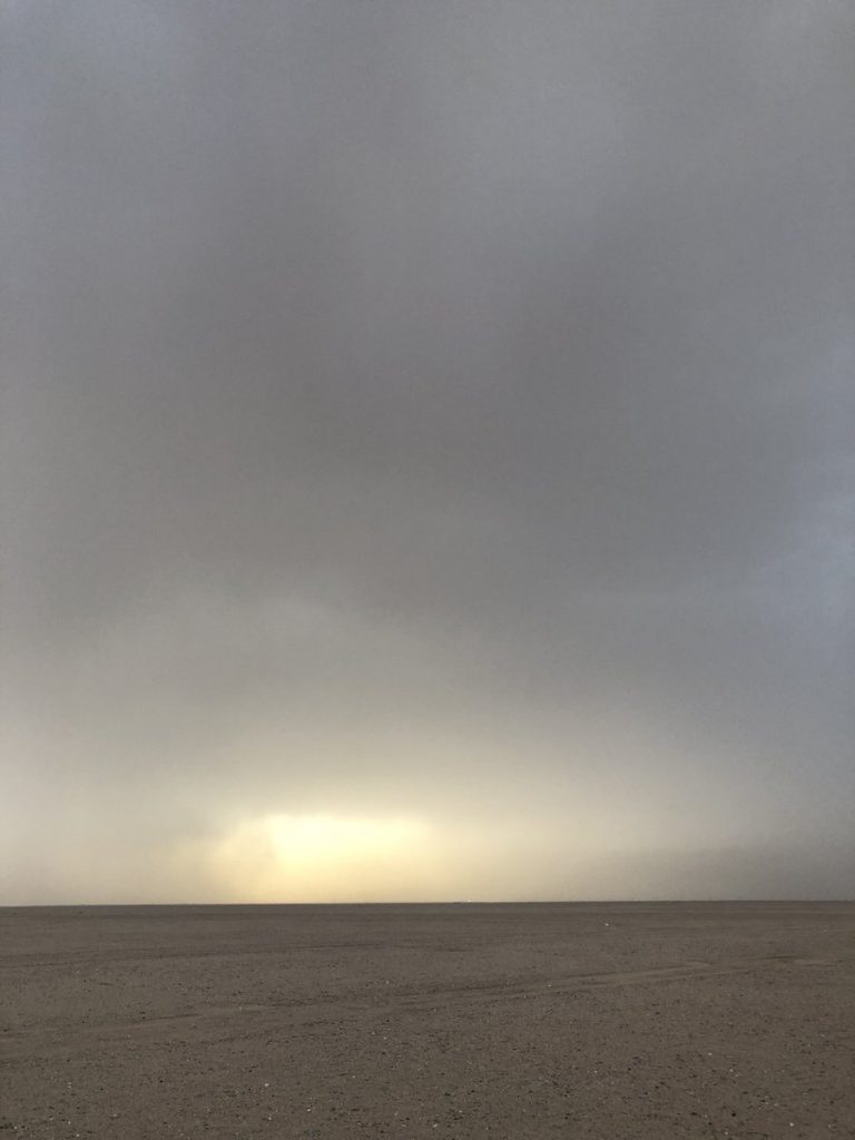 استمرار سوء الأحوال الجوية وحالة عدم الاستقرار في الطقس الليلة