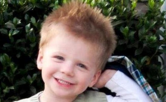 فرع شجرة أصاب دماغه.. مأساة طفل بعد معاناة 5 سنوات