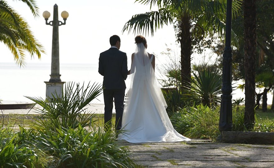 أنسب سن للزواج بحسب برجك… أحدهم في أواخر الثلاثينات