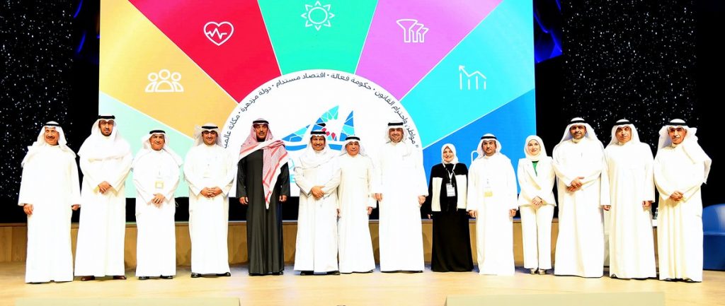 رئيس الوزراء: حريصون على اطلاع الشعب على اخر مستجدات خطة التنمية بكل شفافية