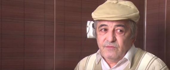 رجل يدّعي أنه ما زال حياً.. لم يتمكن من العمل بسبب وفاته !