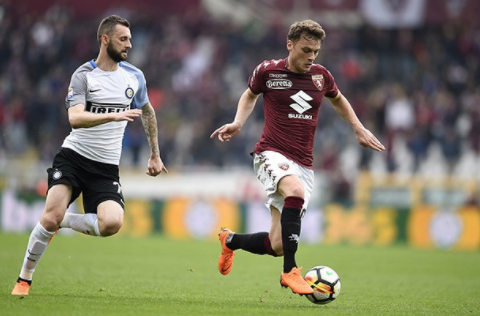 تورينو يحقق الفوز الأول على إنتر منذ 24 عاما