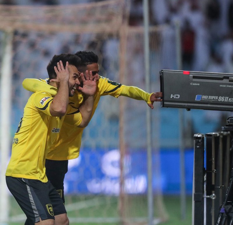 بسداسية في شباك الباطن.. الاتحاد يطير إلى نهائي كأس خادم الحرمين