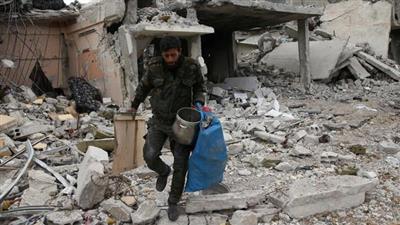 المرصد: 40 قتيلاً بينهم أطفال بغارات نظام الأسد على دوما