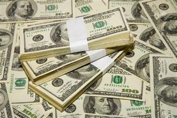 الدولار يبلغ أعلى مستوى في 7 أسابيع مقابل الين